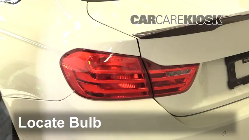2015 BMW M4 3.0L 6 Cyl. Turbo Coupe Lights